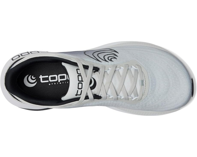 Тренировочные кроссовки Topo Athletic Aura с технологией ZipFoam