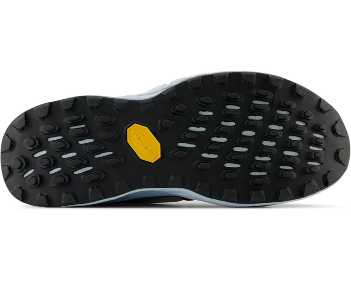 Трейловые кроссовки New Balance Fresh Foam X Hierro v8 с подошвой Vibram