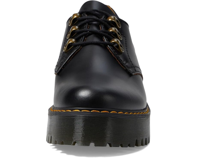 Туфли на каблуке Dr. Martens Leona Lo с цепкой подошвой