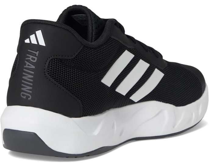 Тренировочные кроссовки Adidas Amplimove для фитнеса