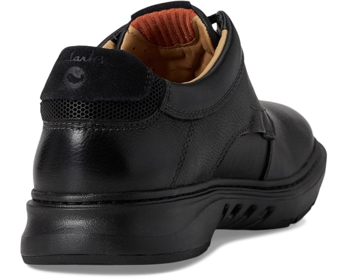 Clarks Un Briley Pace с эластичной вставкой и вентилируемой подошвой EVA