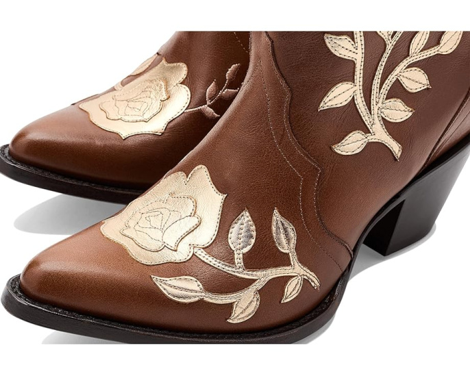 Женские ковбойские сапоги Ariat Arrosa с вышивкой цвет Tan Dusk/Gold Shine