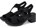 Босоножки Bzees Everly Strappy на блочном каблуке с технологией Cloud