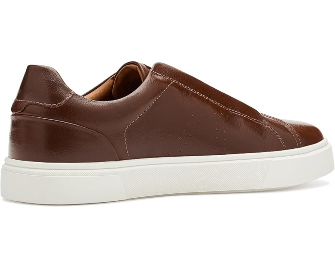 Кроссовки Steve Madden Lacer на мягкой стельке с круглым носком