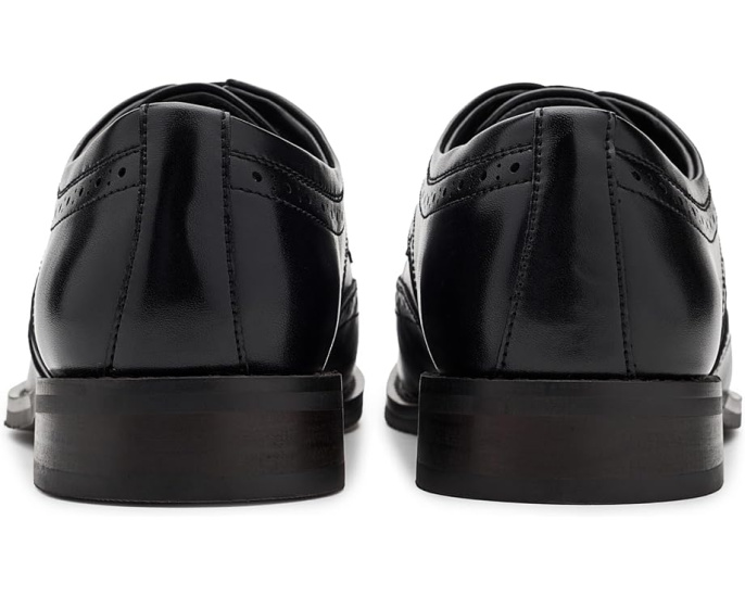 Оксфорды Steve Madden Aymmers с перфорацией броги и стелькой OrthoLite