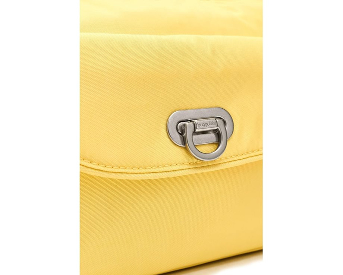 Сумка Baggallini Coastal Flip Lock Half Moon с ремнями кроссбоди и на плечо