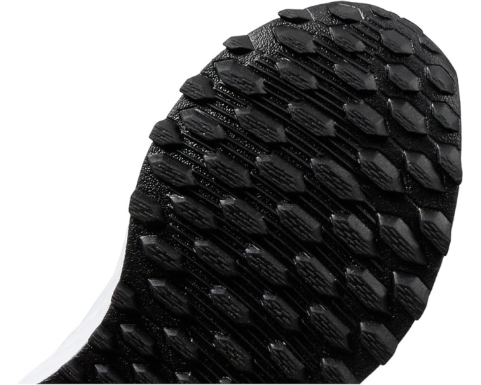 Детские кроссовки New Balance Fresh Foam 650 с эластичными шнурками и верхней липучкой