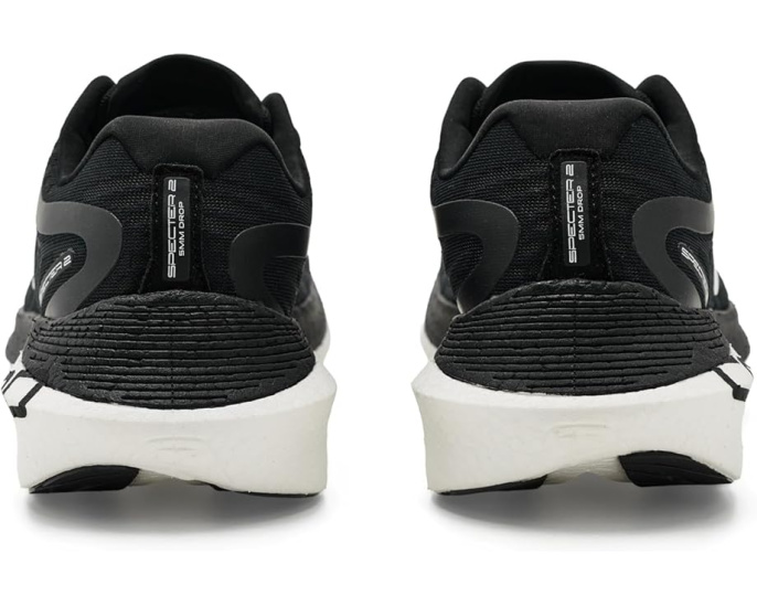 Беговые кроссовки Topo Athletic Specter 2 с максимальной амортизацией