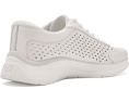 Кроссовки Naturalizer Adapt-Perf с перфорацией и технологией Contour + Comfort