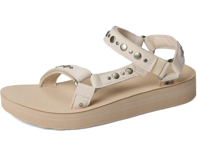 Сандалии Midform Universal Studded от Teva на платформе с шипами