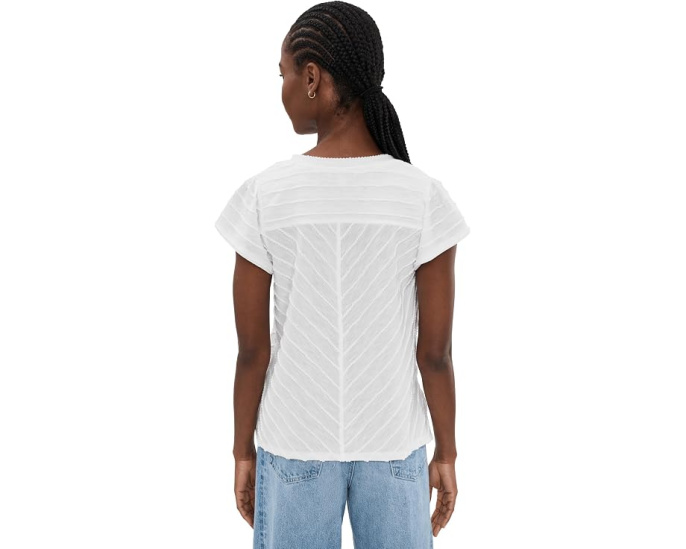 Petite Short Sleeve V-Neck Knit Top w/ Miter Detail