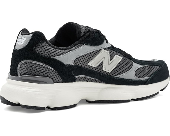 New Balance 603 кроссовки в футуристическом стиле