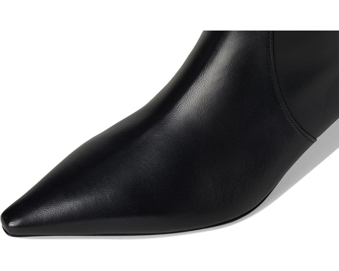 Ботильоны Stuart Weitzman Naomi 50 с острым носком и каблуком-стилет
