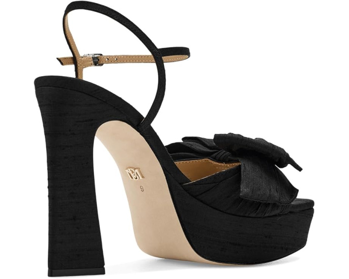 Badgley Mischka Oliva — эффектные туфли с квадратным носком, бантом и платформой