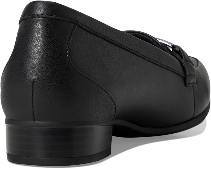 Лоферы Juliet Echo от Clarks из кожи с декором horsebit и каблуком