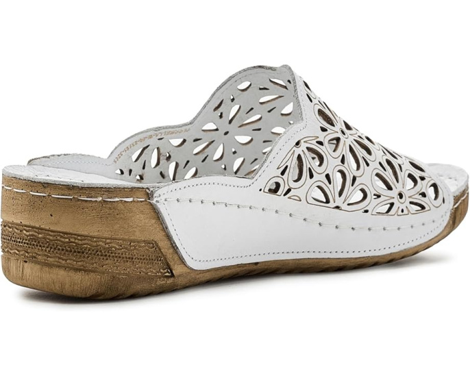 Женские босоножки Bloomella на танкетке с лазерной резьбой от Spring Step
