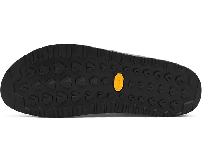 Треккинговые ботинки Arc'teryx Kragg с мембраной GORE-TEX и подошвой Vibram