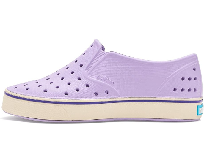 Кроссовки Miles Native Shoes на литой подошве с перфорацией