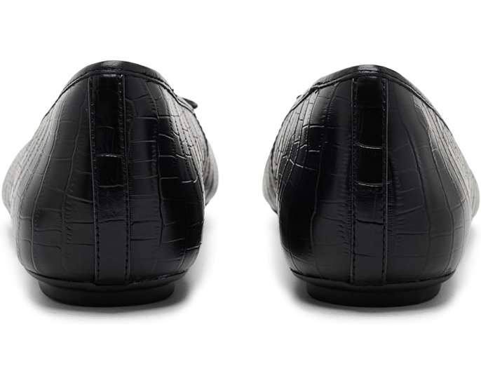 Балетки Delicato Crocodile из кожи с принтом крокодила FitFlop