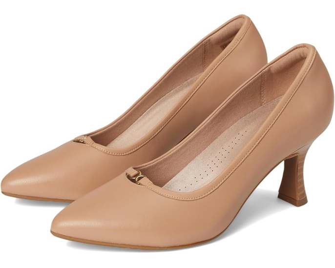 Туфли-лодочки Clarks Kataleyna West с острым носом и пеной Ultimate Comfort