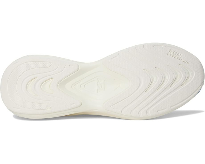Кроссовки Athletic Propulsion Labs Podium с технологией FutureFoam