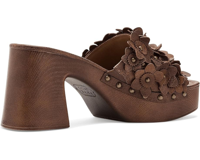 Слайды Wylie Flower от Frye с цветочным декором