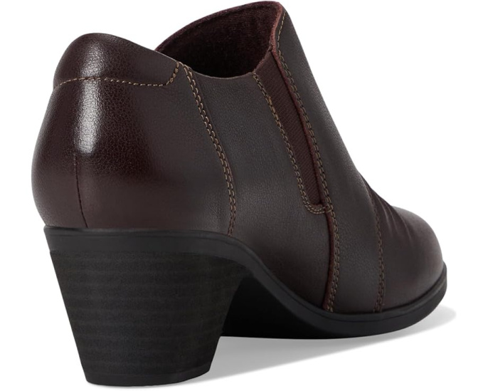 Туфли Clarks Emily 2 Braley с миндалевидным носком и молнией