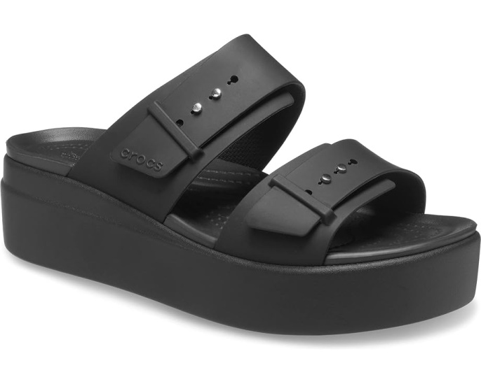 Сандалии Crocs Brooklyn Buckle Low Wedge с платформой и пеной LiteRide