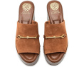 Клог Efellan с платформой и декоративными шипами Vince Camuto