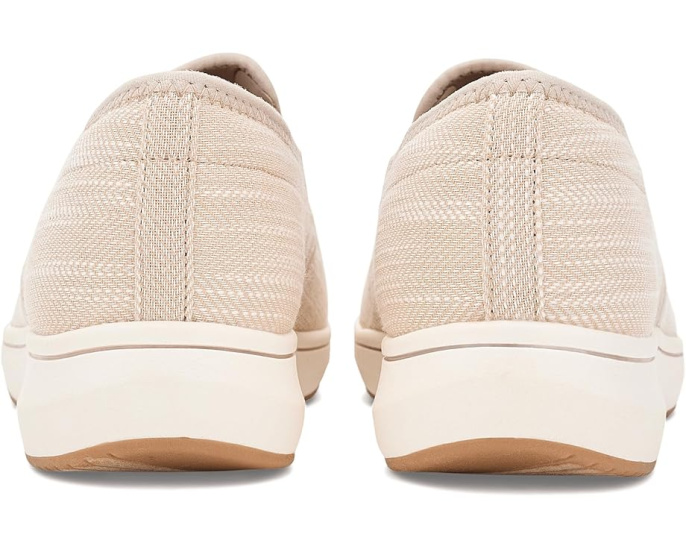 Слипоны Clarks Breezesky Zoe с текстильным верхом и стелькой Cushion Soft