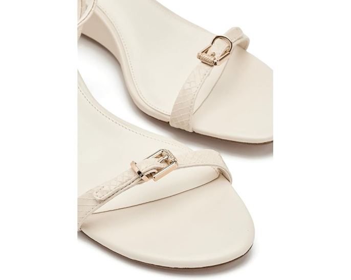 Босоножки на танкетке Steve Madden Zaloma с ремешком