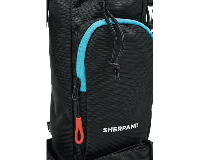 Кроссбоди Izzie Water Bottle от Sherpani с держателем для бутылки