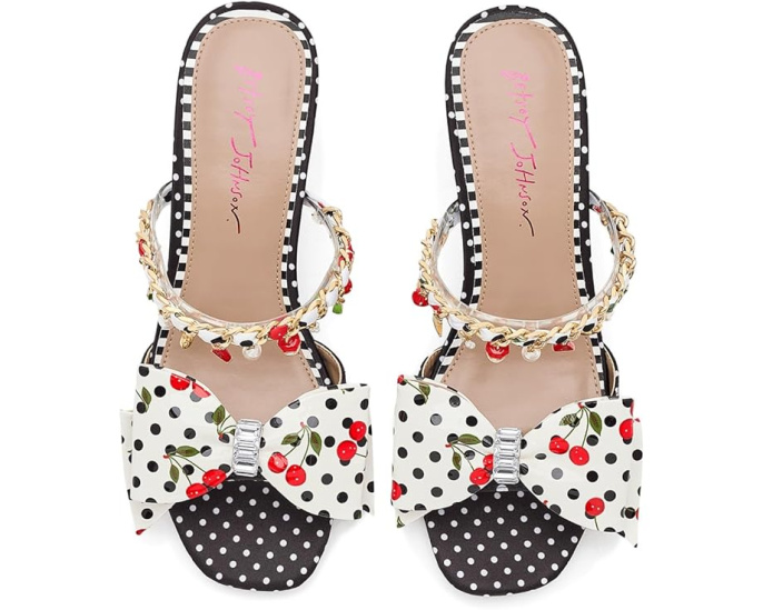 Blue by Betsey Johnson Сандалии на каблуке Kayleen с бантом и стразами
