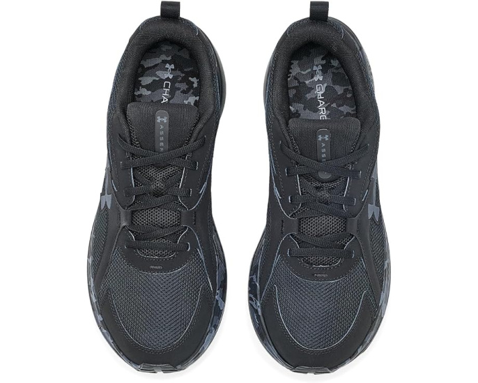 Кроссовки Assert 11 Camo от Under Armour с камуфляжем