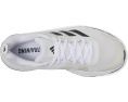 Кроссовки Adidas Everyset Trainer с переработанными материалами и усилением midfoot