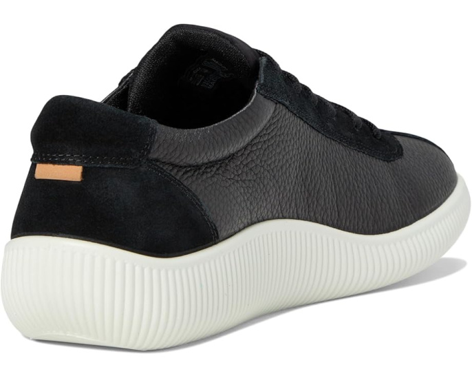 Кроссовки ECCO Soft Zero с верхом из мягкой кожи и амортизирующей подошвой