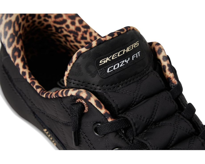 Кроссовки SKECHERS Contour Foam Cozy Fit Hands Free Slip-Ins с леопардовым принтом