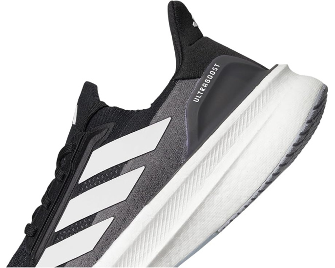 Беговые кроссовки Adidas Ultraboost 5X с технологией BOOST