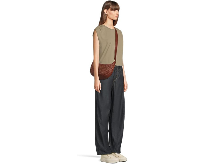 Сумка на плечо HOBO Hazel Sling из мягкой кожи