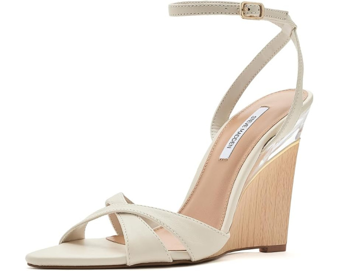 Босоножки Steve Madden Sorynn на танкетке с пряжкой