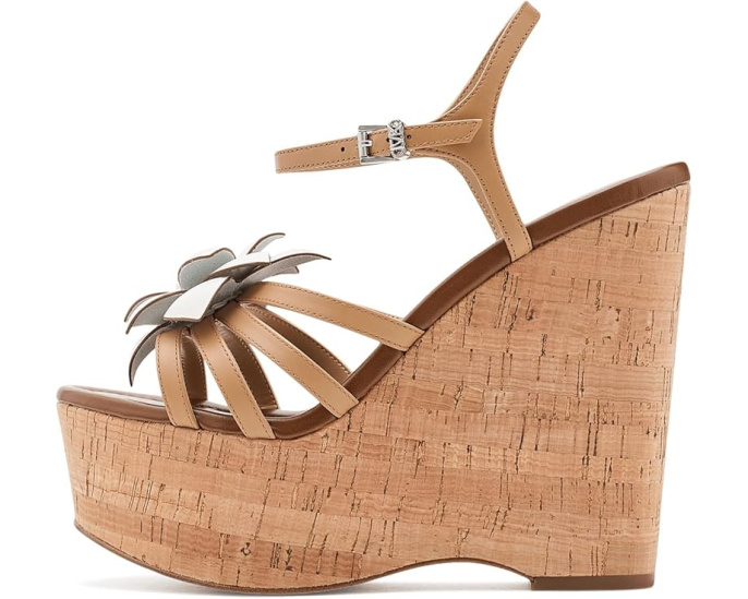 Босоножки MICHAEL Michael Kors Jacie Wedge на танкетке с цветком и ремешком