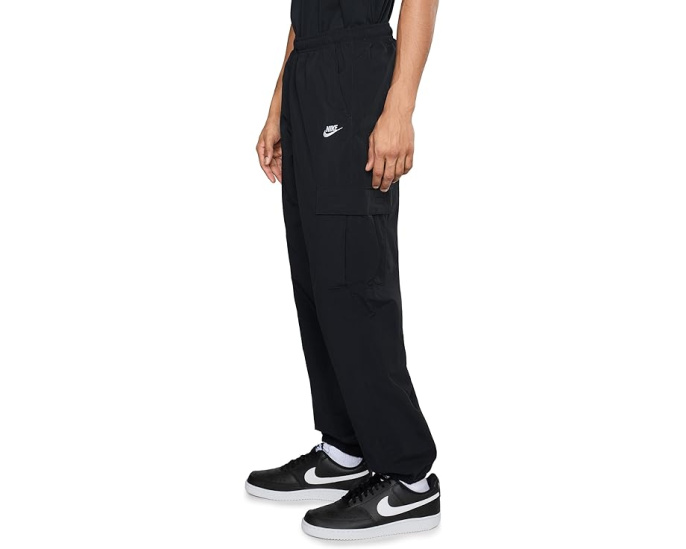Брюки Nike Club Woven Cargo с карманами и эластичным поясом