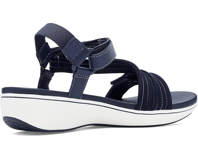Сандалии Clarks Breezerae Sun на платформе с регулируемыми ремешками