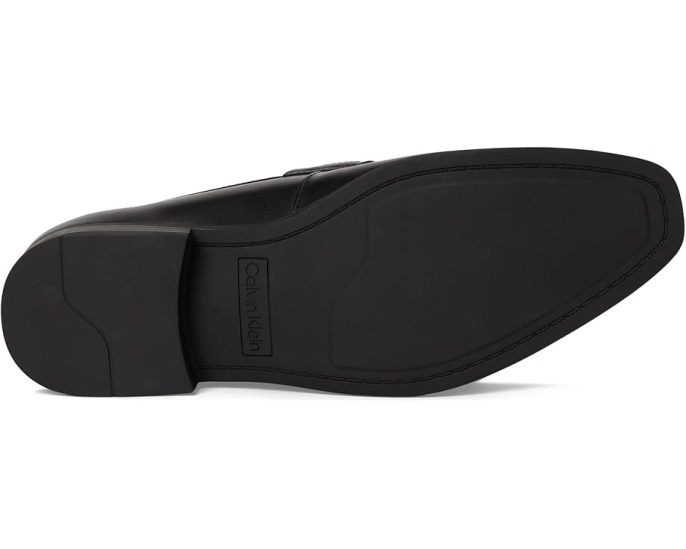 Лоферы Calvin Klein Dillie с металлическим акцентом и миндалевидным носком