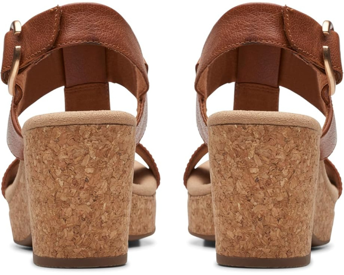 Босоножки Clarks Giselle Style на платформе с квадратным каблуком