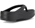Сланцы OOFOS Oomega Thong с технологией OOfoam для восстановления
