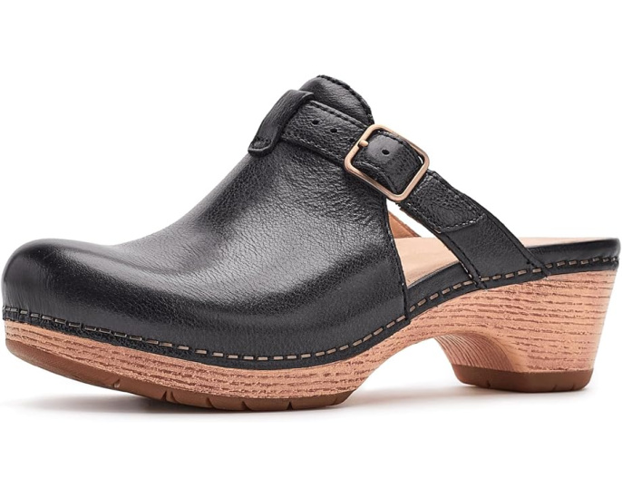 Клоги Dansko Leandra с кожаным верхом и энергопоглощающей подошвой