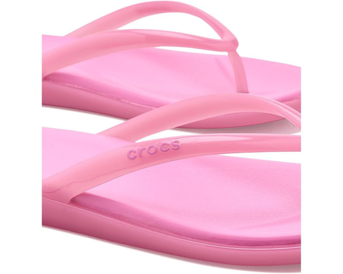 Crocs шлепанцы Miami на танкетке с минималистичными ремешками