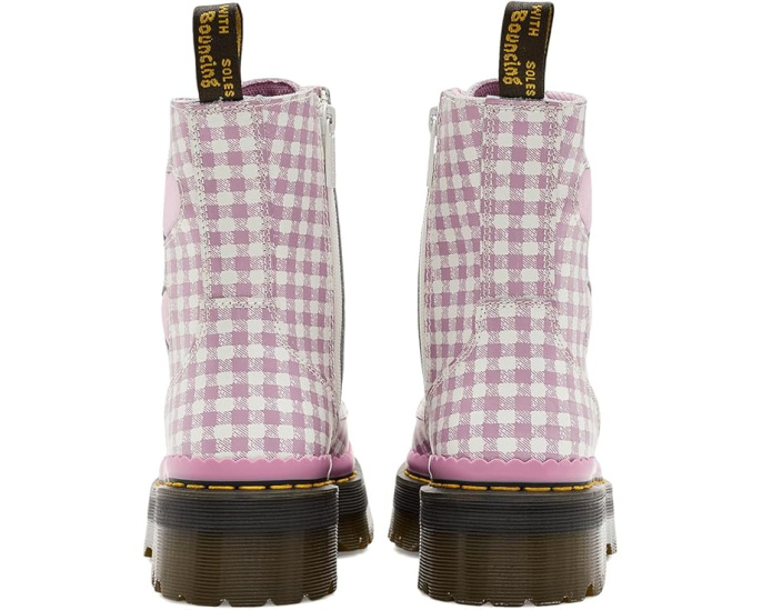Ботинки Dr. Martens Jadon Heart с аппликацией в виде сердца на шнуровке