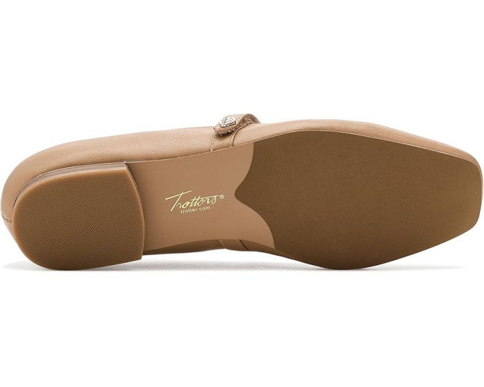 Туфли Trotters Hazel с квадратным носком и регулируемой пряжкой на стельке с памятью